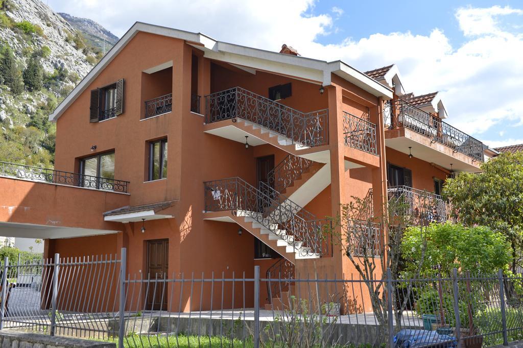 Apartment Damjan Kotor Extérieur photo